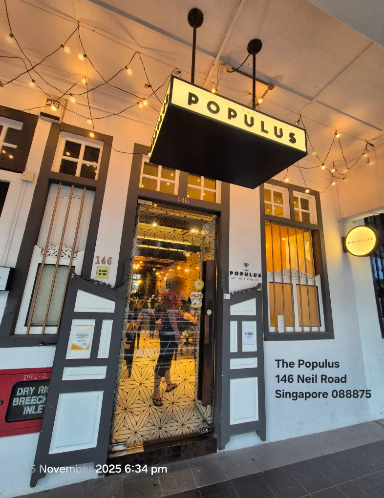 The Populus Café