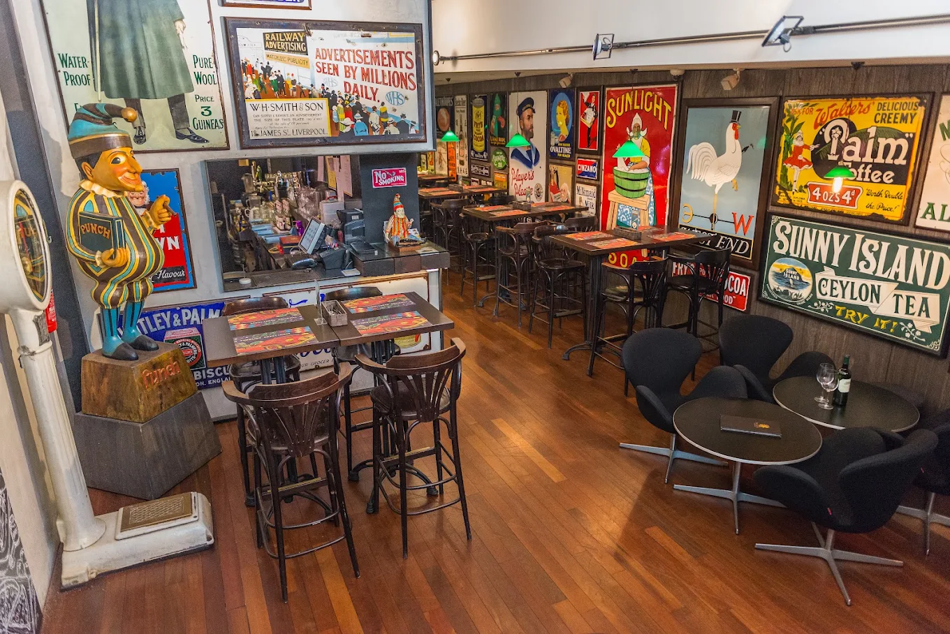 Mr Punch Public House